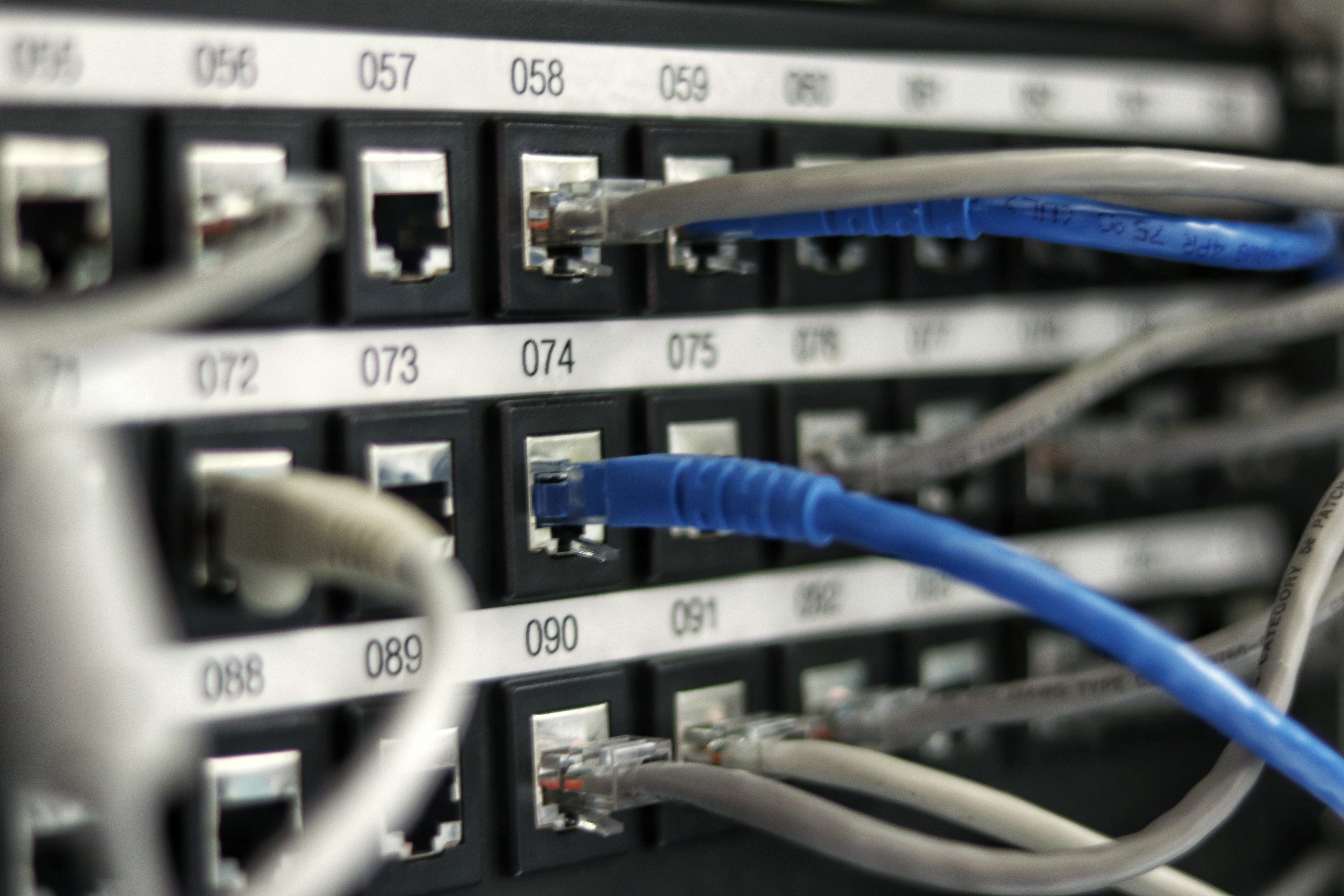 How to Choose the Right Networking Devices for Your Business